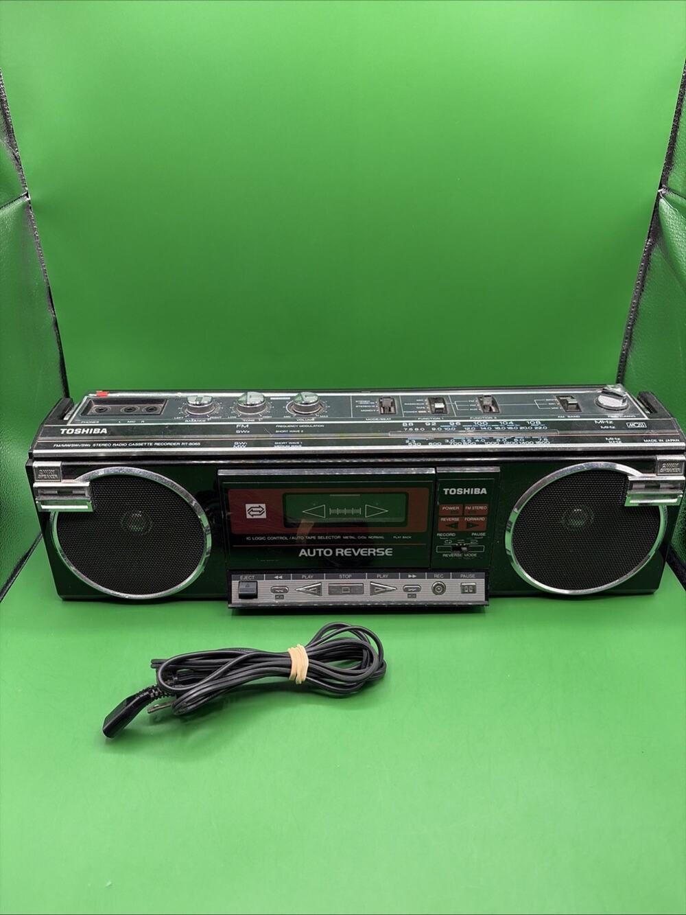 Toshiba RT-8065 Boombox Auto Reverse AM/FM Radio Works, Cassette No Sound RARE